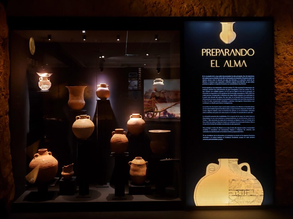 Vitrina de la exposición de La Joya